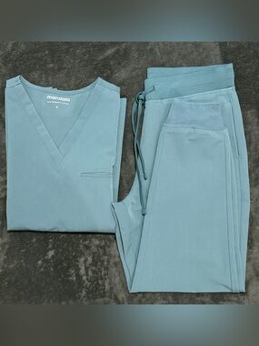 Mandala scrubs set in Stormy Sky